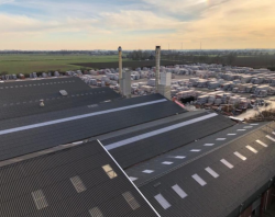 Dak- en wandbeplating bij renovatie te Azewijn