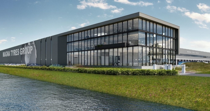 Dak- en wandbeplating bij Magma Tyres Dak- en wandbeplating bij Magma Tyres