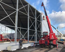 Dak- en wandbeplating bij Sils te Apeldoorn