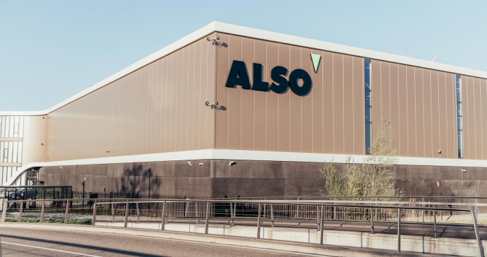 Dak- en wandbeplating bij DC 't Klooster in Nieuwegein