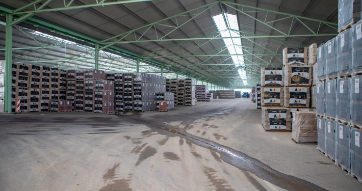 Dak- en wandbeplating bij de Rijnswaard te Aalst