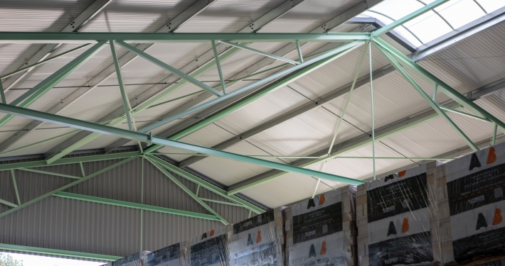 Dak- en wandbeplating bij de Rijnswaard te Aalst