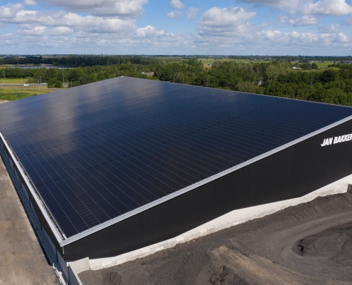 Dak- en wandbeplating bij Jan Bakker te Hattemerbroek