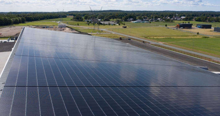 Dak- en wandbeplating bij Jan Bakker te Hattemerbroek