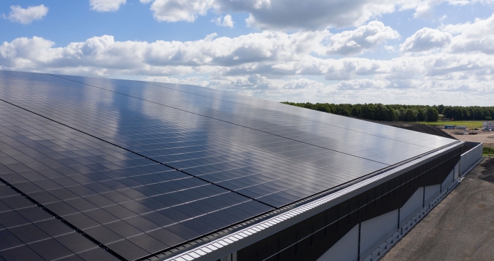 Dak- en wandbeplating bij Jan Bakker te Hattemerbroek