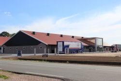 Dak- en wandbeplating bij Proefstal te Barneveld