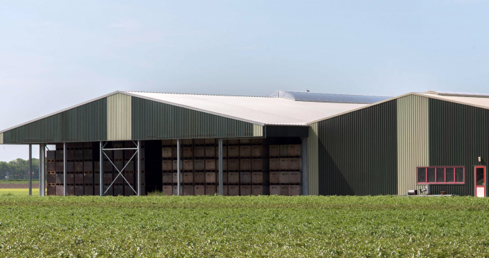 Dak- en wandbeplating bij V.D. Klink Belmeer B.V. te 't Zand