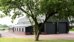 Dak- en wandbeplating bij Fam. Verweij te Lopik