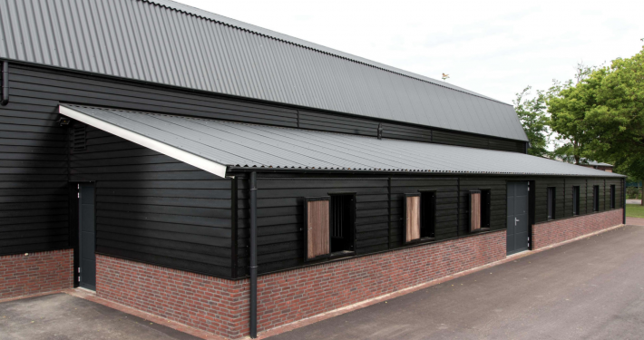 Dak- en wandbeplating bij Fam. Verweij te Lopik