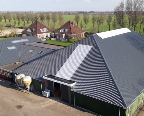 Dak- en wandbeplating dakvervanging manege