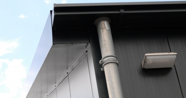 Dak- en wandbeplating bij Fam. Hurkmans te Veghel