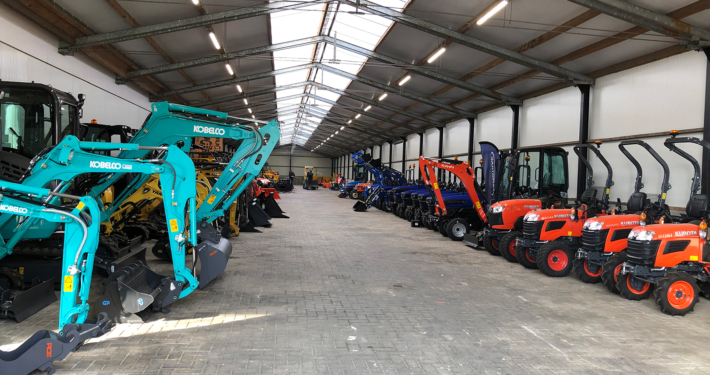 Dakrenovatie bij MTS. Van Beest te Hoogblokland