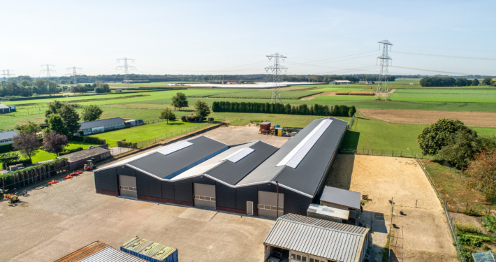 Dak- en gevelbeplating bij Bosmans Machines te Neer