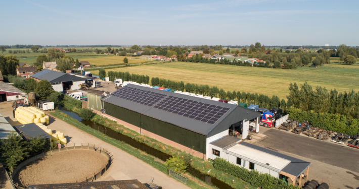 Dakrenovatie bij Garage Verspui te Hoornaar