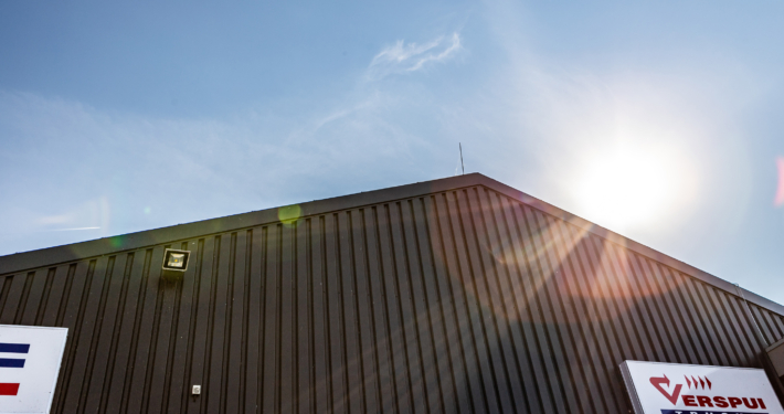 Dakrenovatie bij Garage Verspui te Hoornaar