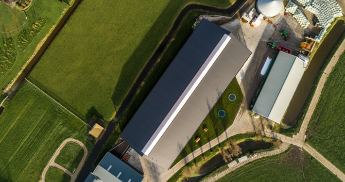 Dak- en gevelbeplating bij Fam. Schilder te Spierdijk