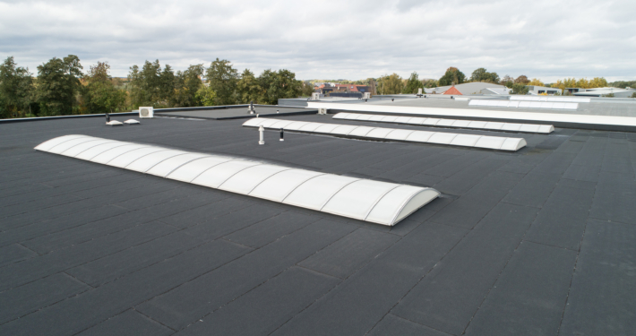 Dak- en gevelbeplating bij Lewo te Woudenberg