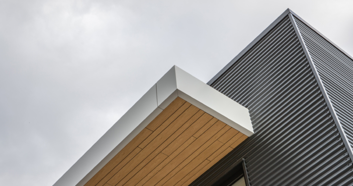 Dak- en gevelbeplating bij Lewo te Woudenberg