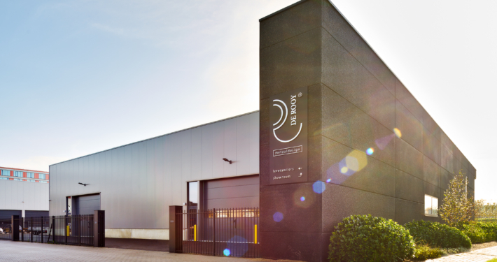 Dak- en gevelbeplating bij De Rooy te Veenendaal