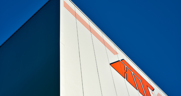 Dak- en gevelbeplating bij Heebink te Veenendaal