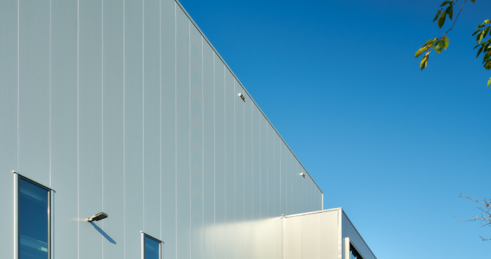 Dak- en gevelbeplating bij Heebink te Veenendaal