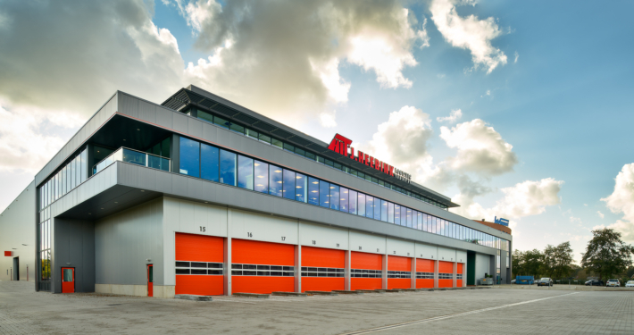 Dak- en gevelbeplating bij Heebink te Veenendaal