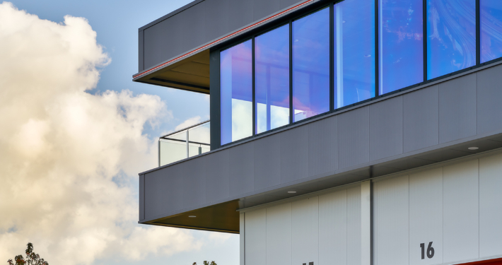 Dak- en gevelbeplating bij Heebink te Veenendaal