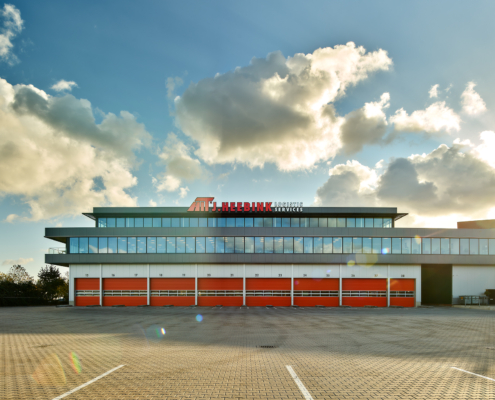 Dak- en gevelbeplating bij Heebink te Veenendaal