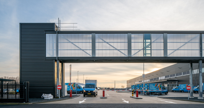 ©egbertdeboer.com | Dak- en gevelbeplating bij Ahold te Bleiswijk - Hardeman | van Harten