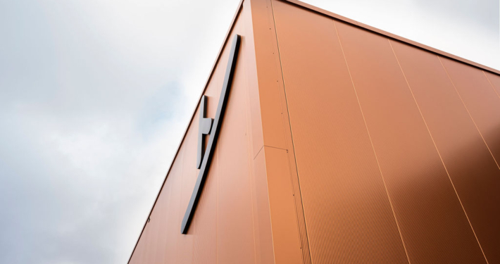 Gevelbeplating bij Covebo te Nijkerk - Hardeman | van Harten