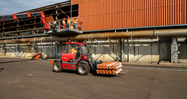 Dakbeplating bij Orgaworld te Drachten