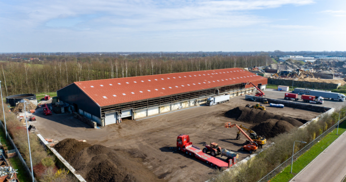 Dakbeplating bij Orgaworld te Drachten