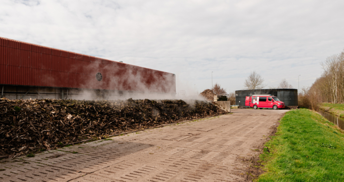 Dakbeplating bij Orgaworld te Drachten