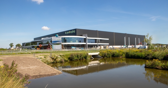 Dak- en gevelbeplating bij LC Packaging te Waddinxveen