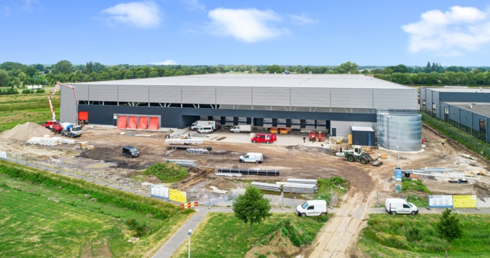 Dak- en gevelbeplating bij Welkoop te Apeldoorn