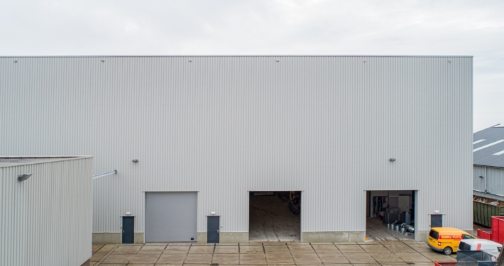 Dak- en gevelbeplating bij Fuite te Genemuiden