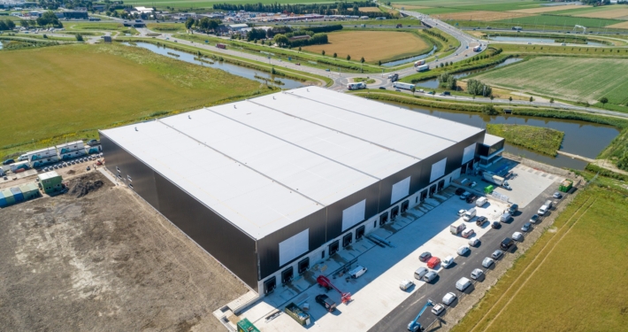 Dak- en gevelbeplating bij LC Packaging te Waddinxveen