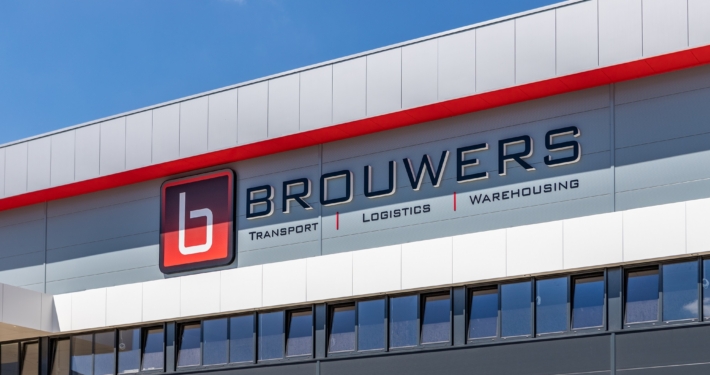Dak- en gevelbeplating bij Brouwers te Den Bosch