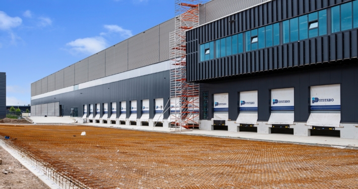 Dak- en gevelbeplating bij Welkoop te Apeldoorn