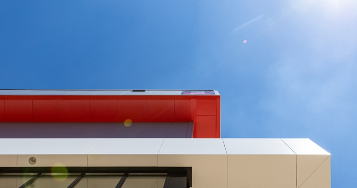 Dak- en gevelbeplating bij Brouwers te Den Bosch