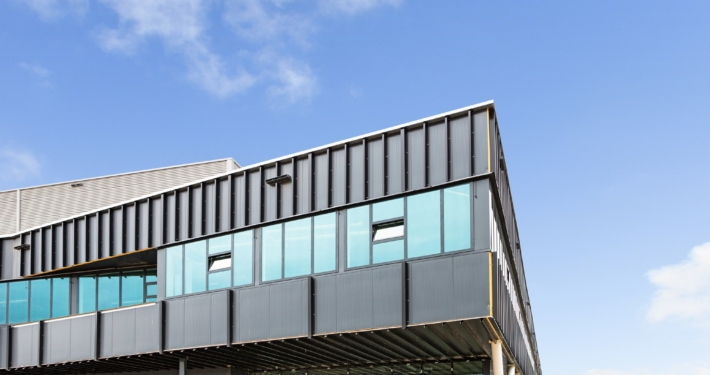 Dak- en gevelbeplating bij Welkoop te Apeldoorn