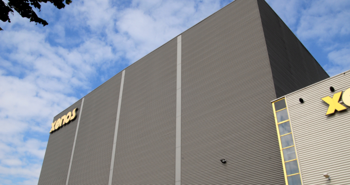 Dak- en gevelbeplating Xenos in Waalwijk