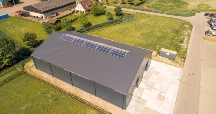 Dak- en gevelbeplating levering en montage in opdracht van Bouwbedrijf Hiemstra