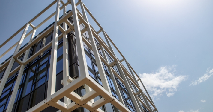 Dak- en gevelbeplating bij DC Somerset te Drunen