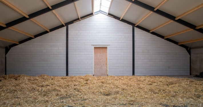Dak- en gevelbeplating levering en montage in opdracht van Bouwbedrijf Kas