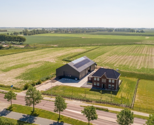 Dak- en gevelbeplating levering en montage in opdracht van Bouwbedrijf Hiemstra