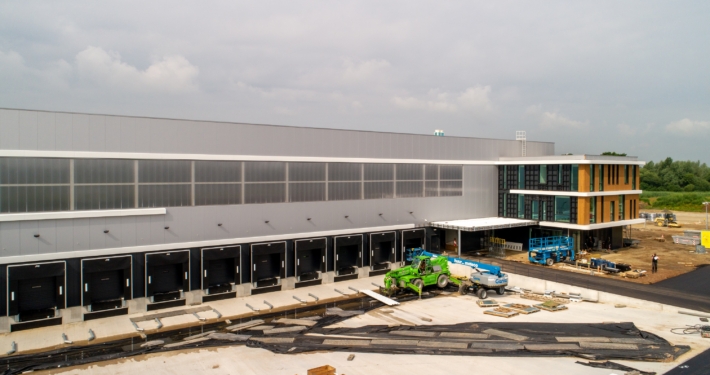 Dak- en gevelbeplating bij Jarola te Coevorden