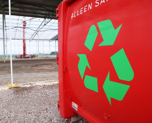 Onze ambitie is om de keten van stalen dak- en wandbeplating te sluiten. Onze ambitie is om de keten van stalen dak- en wandbeplating te sluiten.