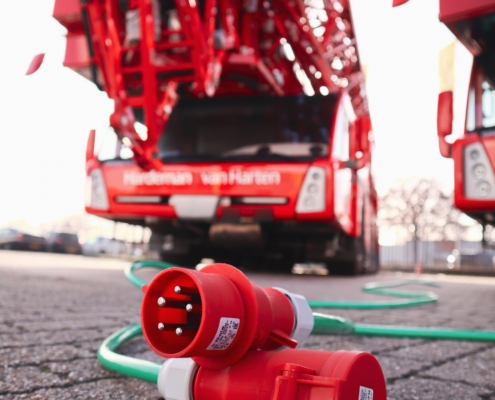 Drie nieuwe hybride kranen Drie nieuwe hybride kranen