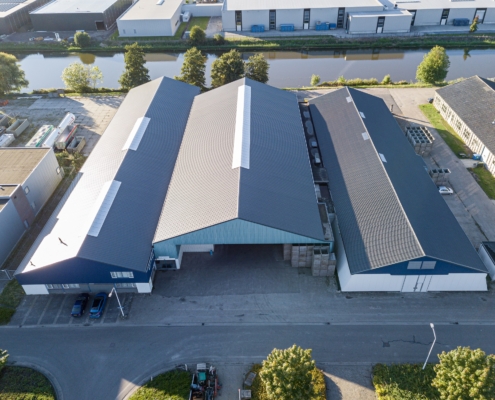 Renovatie loodsen te Dronten